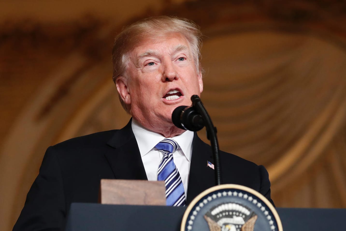 US-Präsident Donald Trump auf seinem Anwesen in Mar-a-Lago: "Wir haben mit Nordkorea viel hinter uns."