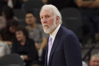 Gregg Popovich: Mitten in den Playoffs muss der NBA-Coach den Tod seiner Ehefrau verkraften.