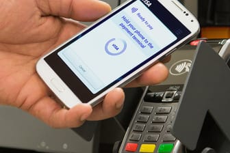 Kontaktlos zahlen per Handy wird noch wenig genutzt