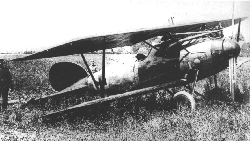 Richthofens Flugzeug Albatros D.Va nach einer Bruchlandung.