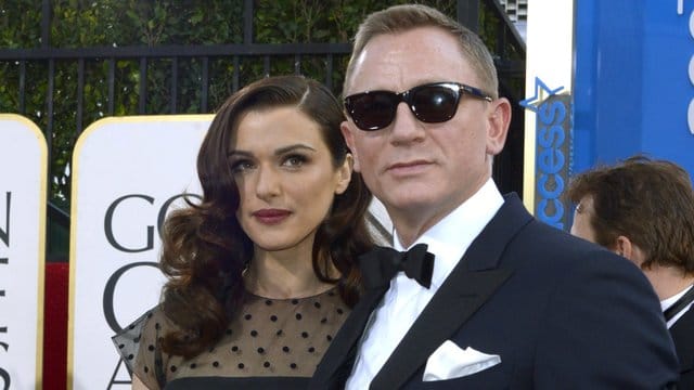 Daniel Craig (r) und Rachel Weisz 2013 bei der Verleihung der Golden Globe Awards in Beverly Hills.