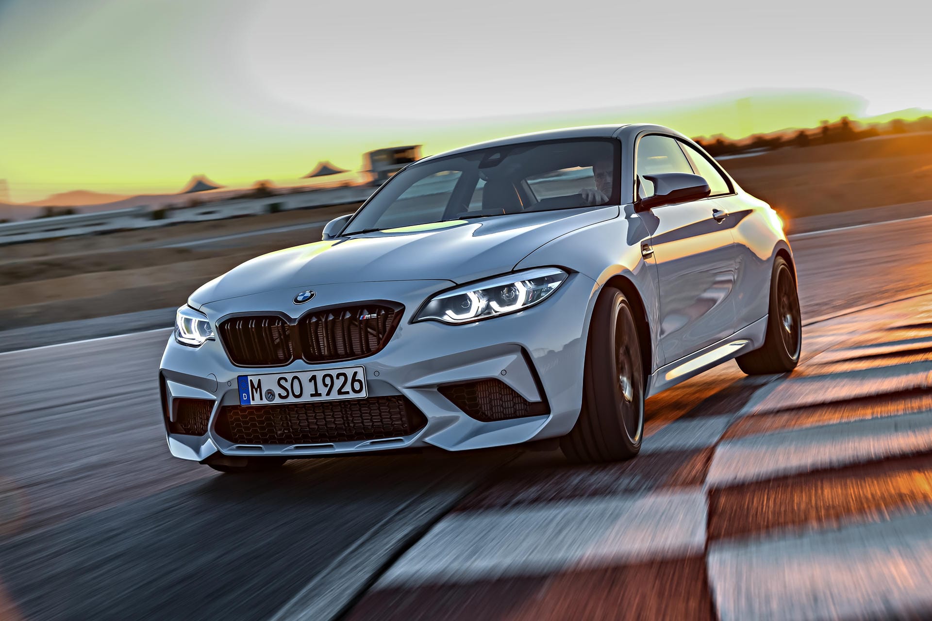 BMW M2 Competition: Trotz 410 PS soll sein Verbrauch bei weniger als zehn Litern liegen – in der Praxis wird der Wert aber darüber liegen.
