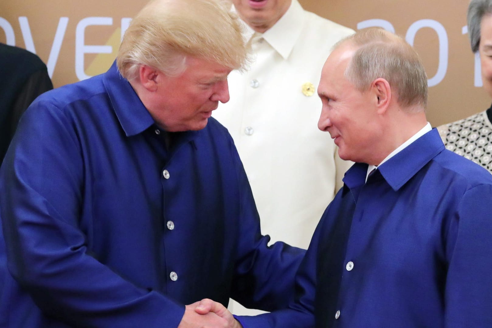 Trump und Putin beim Treffen der Asiatisch-Pazifischen Wirtschaftsgemeinschaft: Gab es Absprachen vor der Wahl?