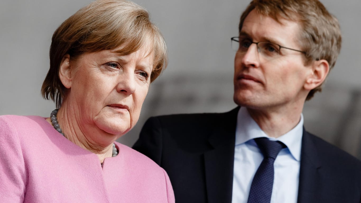 Schleswig-Holsteins Ministerpräsident Daniel Günther mit Kanzlerin Merkel: Günther ist einer der wenigen Liberalen unter den jungen Hoffnungsträgern der CDU. Auch er müsse seinen Platz haben, sagt Mohring.