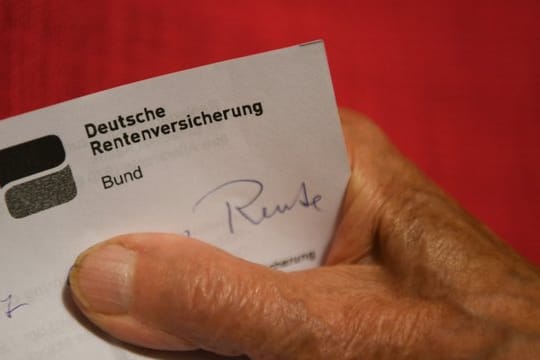 Nach Prognosen der Deutschen Rentenversicherung bringt die gesetzliche Rente langfristig eine ordentliche Rendite.