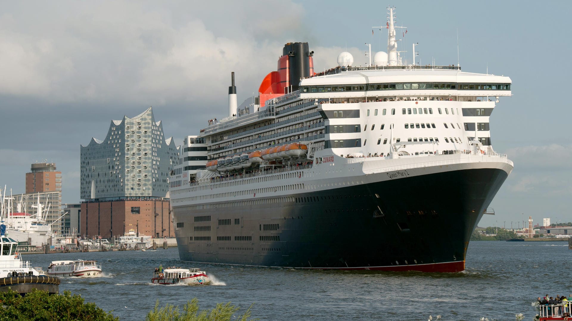 Das Kreuzfahrtschiff "Queen Mary 2": Ein Bundeswehrsoldat verband seinen Umzug mit einer Kreuzfahrt und blieb auf den Kosten sitzen. Das Kreuzfahrtschiff "Queen Mary 2": Ein Bundeswehrsoldat verband seinen Umzug mit einer Kreuzfahrt und blieb auf den Kosten sitzen.