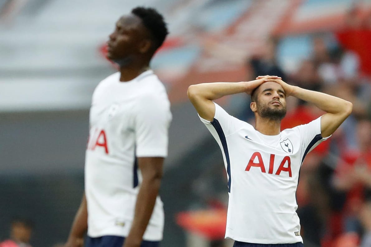 Bittere Halbfinal-Pleite gegen United: Tottenhams Lucas Moura und Victor Wanyama (l.) reagieren enttäuscht,