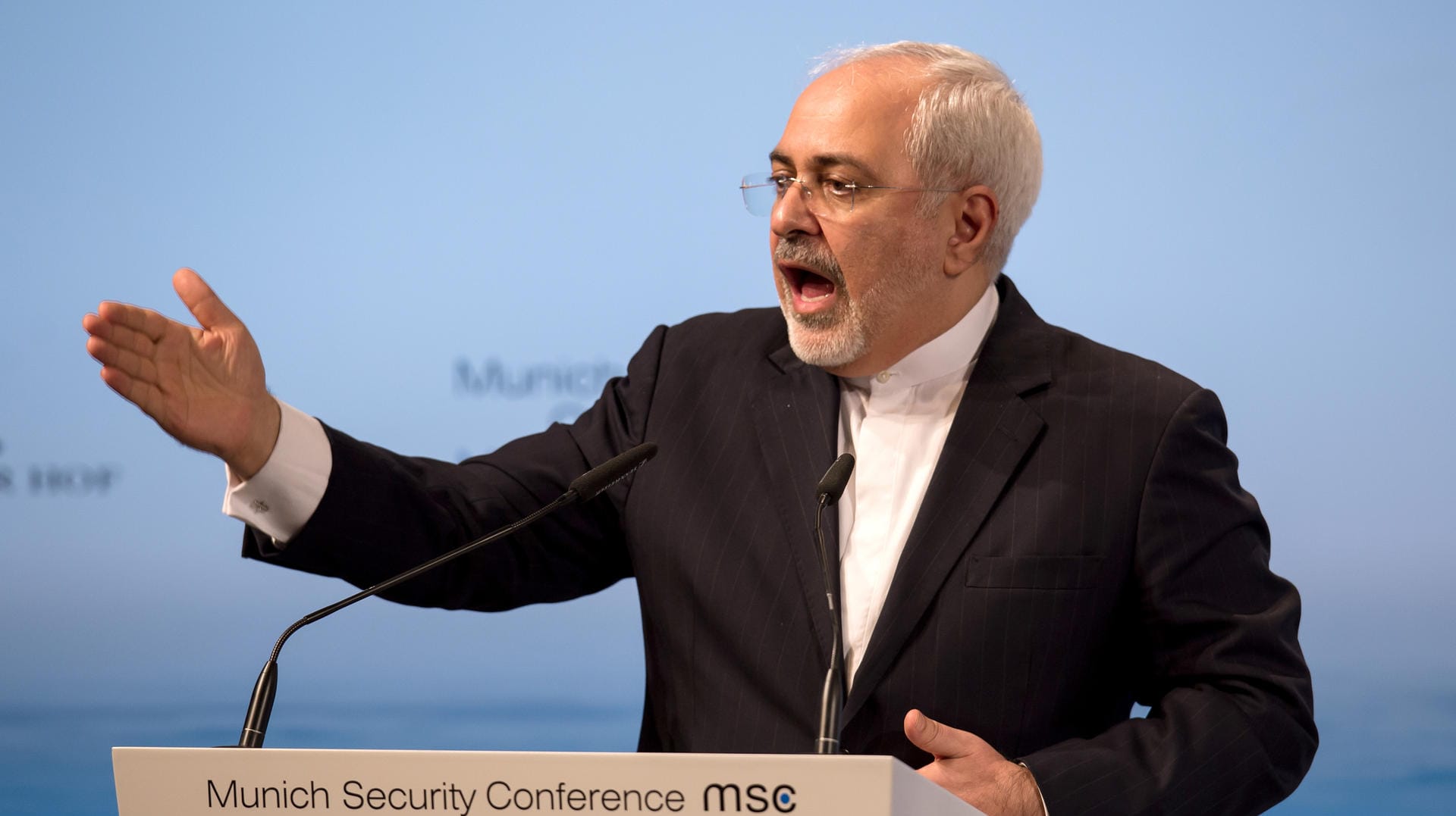 Mohammed Dschawad Sarif: Der iranische Außenminister sendet eine klare Botschaft an Washington. Mohammed Dschawad Sarif: Der iranische Außenminister sendet eine klare Botschaft an Washington.