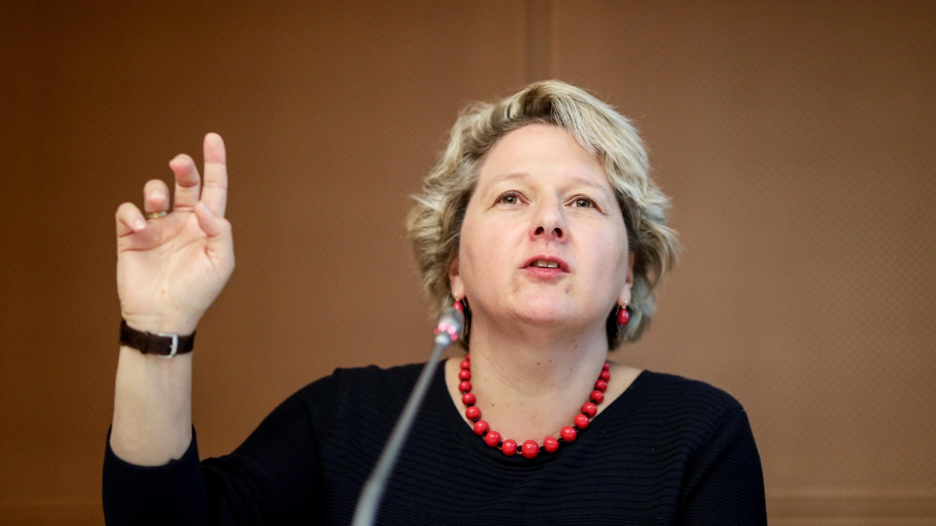 Svenja Schulze: Die Bundesumweltministerin macht Fahrern von Diesel-Pkw wenig Hoffnung. Svenja Schulze: Die Bundesumweltministerin macht Fahrern von Diesel-Pkw wenig Hoffnung.