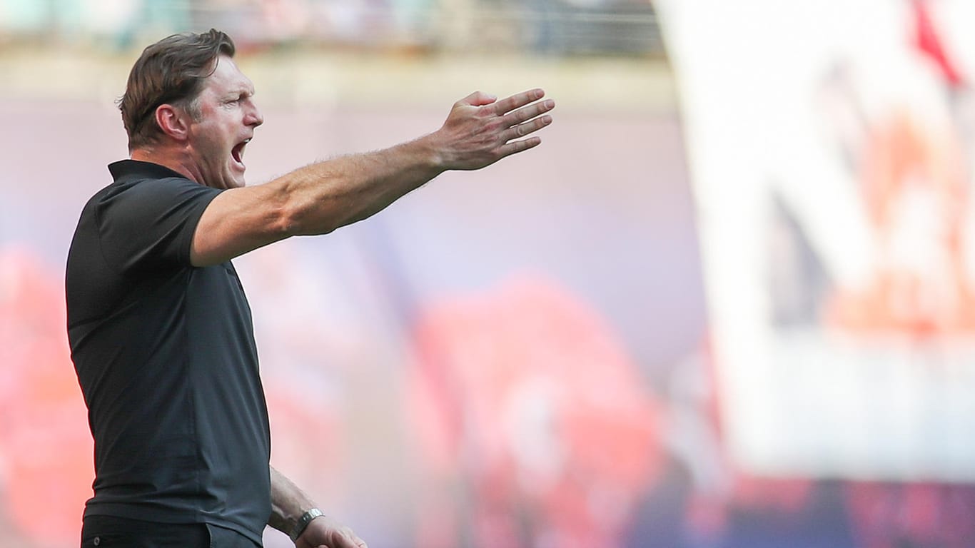 Wütend: Ralph Hasenhüttl schimpft beim 2:5 gegen die TSG Hoffenheim über die miese Defensivleistung seiner Mannschaft.