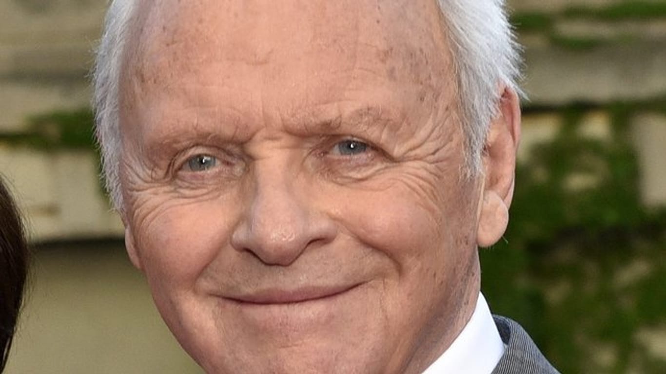 Sir Anthony Hopkins bei der US-Premiere des Films "Transformers: The Last Knight".