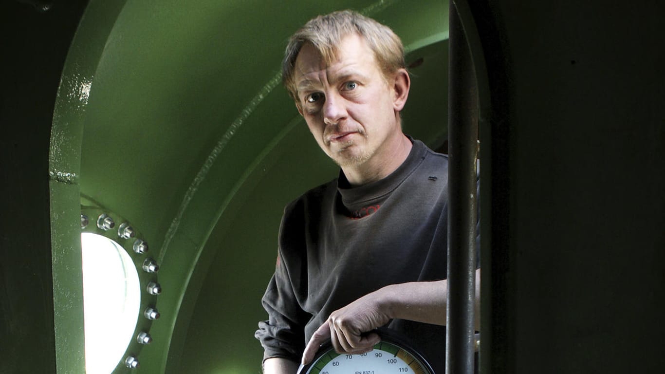 Der Däne Peter Madsen in seinem U-Boot "Nautilus" in Kopenhagen (Dänemark): Madsen ist angeklagt, die schwedische Journalistin an Bord seines U-Bootes gefoltert und ermordet zu haben. (Archivbild)