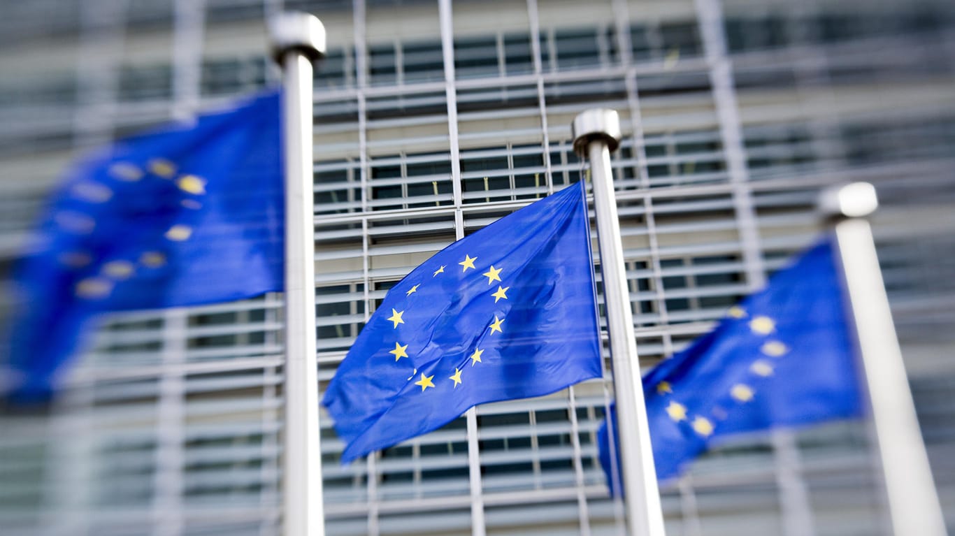Die Europäische Kommission: Neue Gesetzesvorschläge sollen Whistleblower dazu ermutigen, auch weiterhin die Stimme zu erheben.