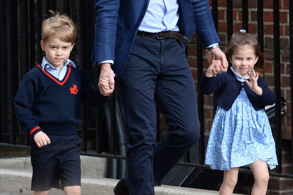 Das Baby ist da: Prinz George und Prinzessin Charlotte besuchen ihren Bruder im Krankenhaus.