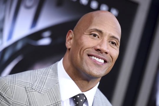 US-Schauspieler Dwayne Johnson freut sich über sein kleines Mädchen.
