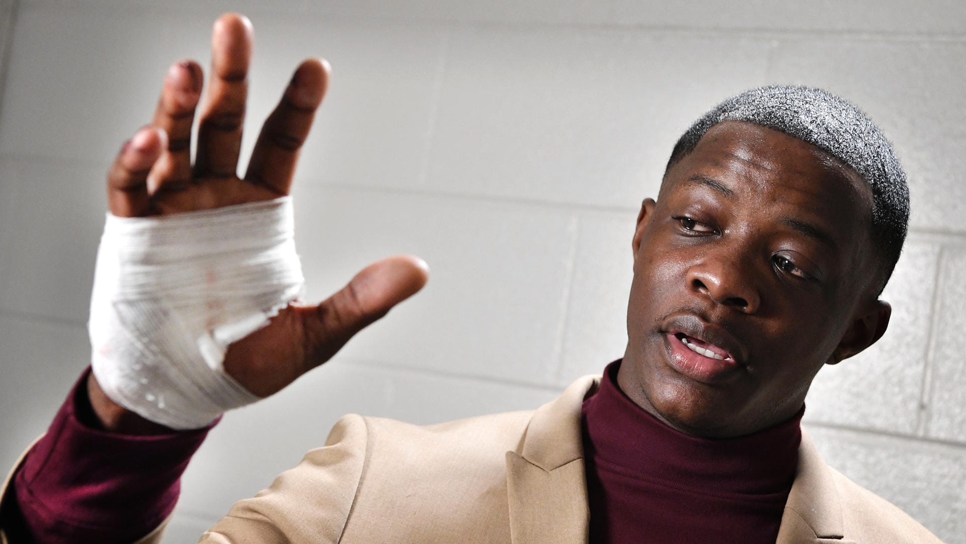 Als Held gefeiert: James Shaw Jr. hat dem Schützen das Schnellfeuergewehr entrissen und so wohl Schlimmeres verhindert. Shaw wurde dabei an der Hand verletzt.
