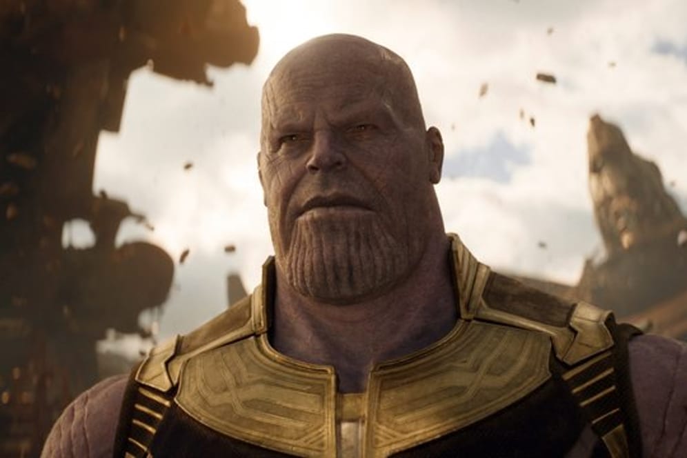 Josh Brolin ist der böse Thanos, der auf der Jagd nach sechs Steinen ist.