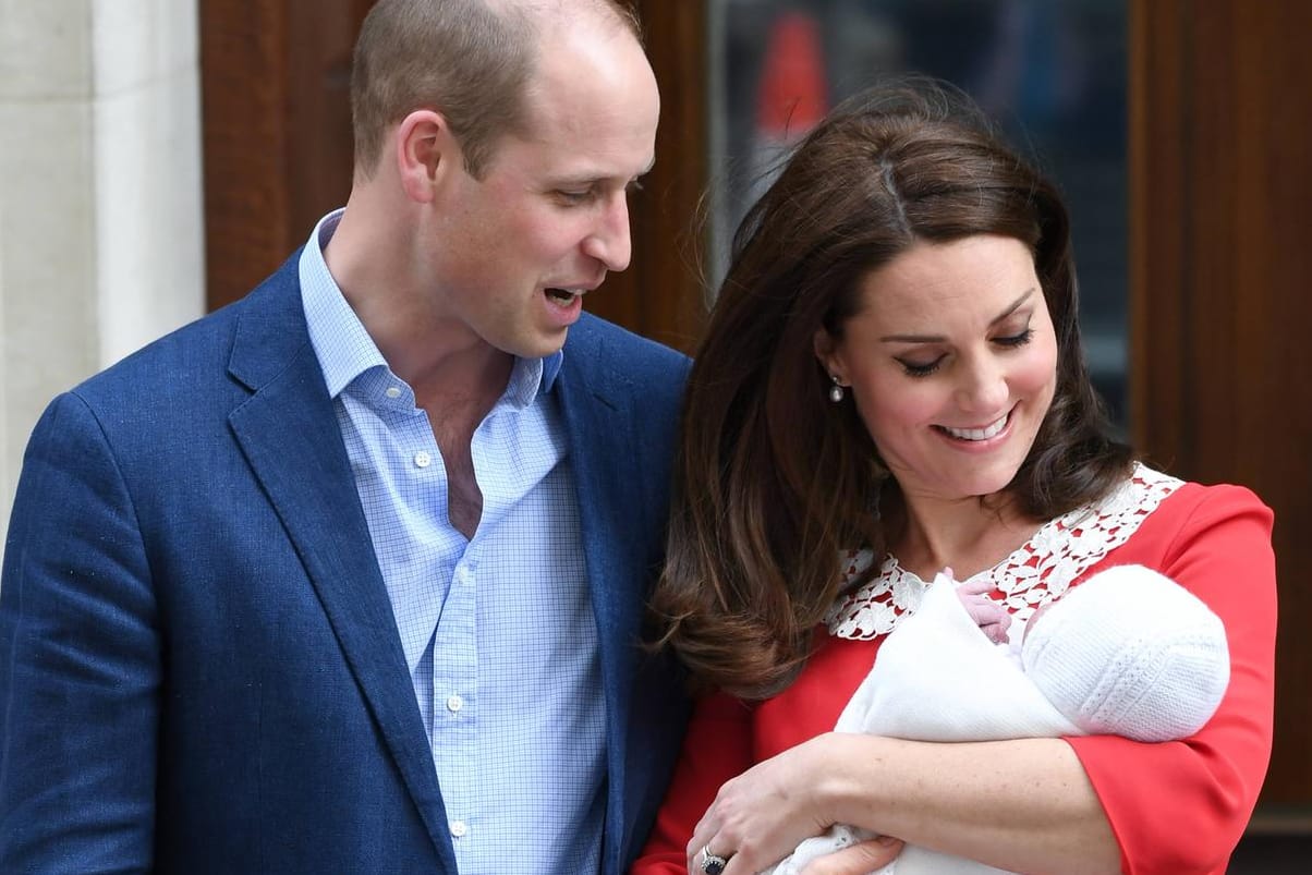 Jetzt ist er dreifacher Vater: Prinz William plaudert jetzt erste Details über seinen Sohn aus.
