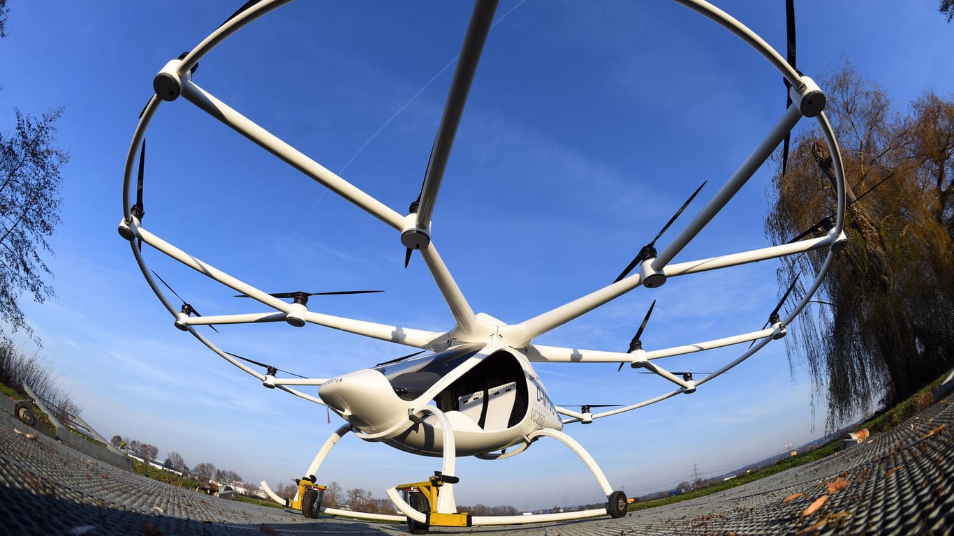 Die Passagier-Drohne "Volocopter" der Firma e-volo: Auf der ganzen Welt tüfteln Firmen am Flugtaxi. (Archivbild)