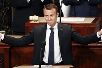 Emmanuel Macron, Präsident von Frankreich, hält eine Rede vor dem US-Kongress in Washington (USA): Dabei hat er für den Verbleib der USA im Atomabkommen mit dem Iran geworben.
