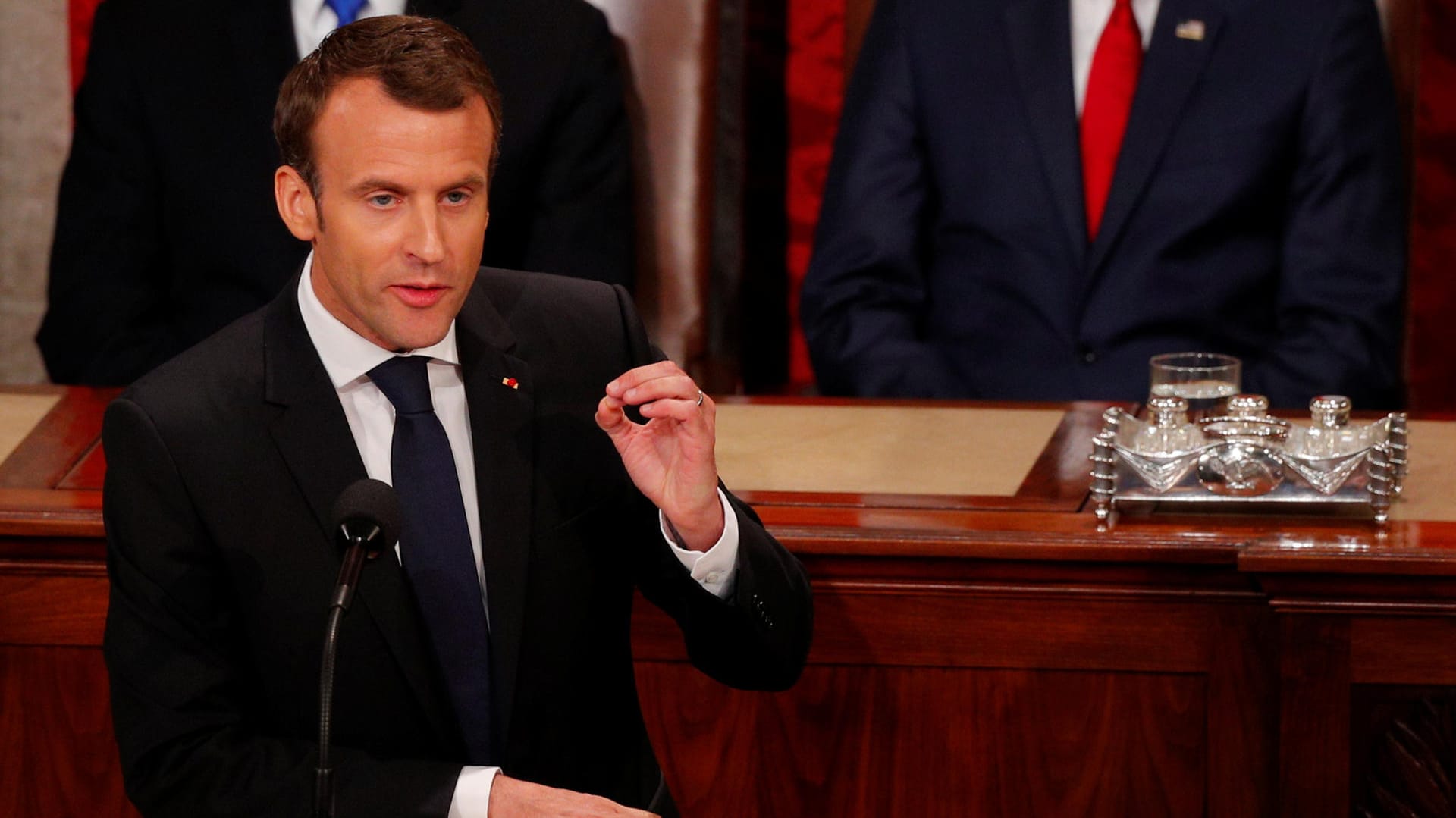 Der französische Präsident Emmanuel Macron bei seiner Rede im US-Kongress: Er erteilte der "Illusion des Nationalismus" eine klare Absage.
