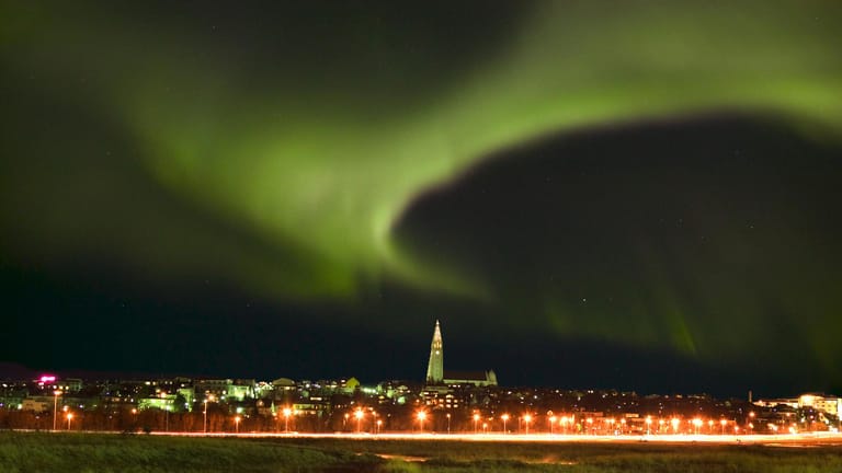 Nordlicht in Island: Das Naturphänomen ist hier besonders gut zu beobachten.