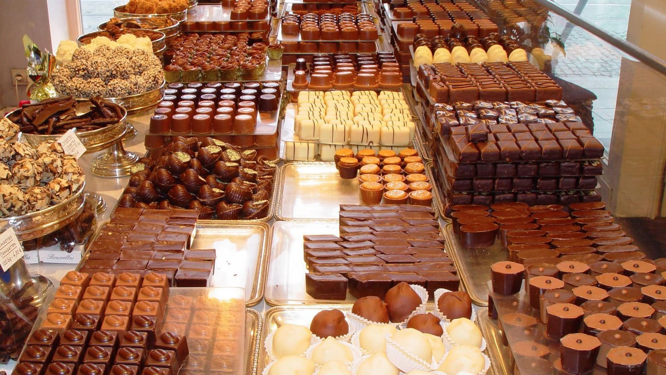 Pralinen und Trüffel: Wegen der Schokoladenköstlichkeiten fahren viele Touristen nach Belgien.