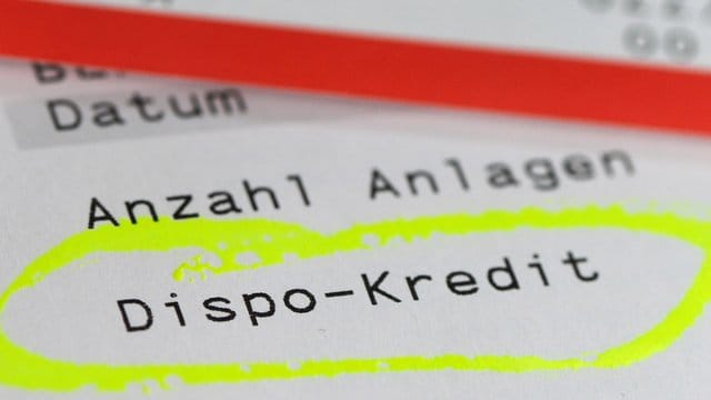 Bei einem Gemeinschaftskonto haften die Kontoinhaber gesamtschuldnerisch. Bei einem Gemeinschaftskonto haften die Kontoinhaber gesamtschuldnerisch.