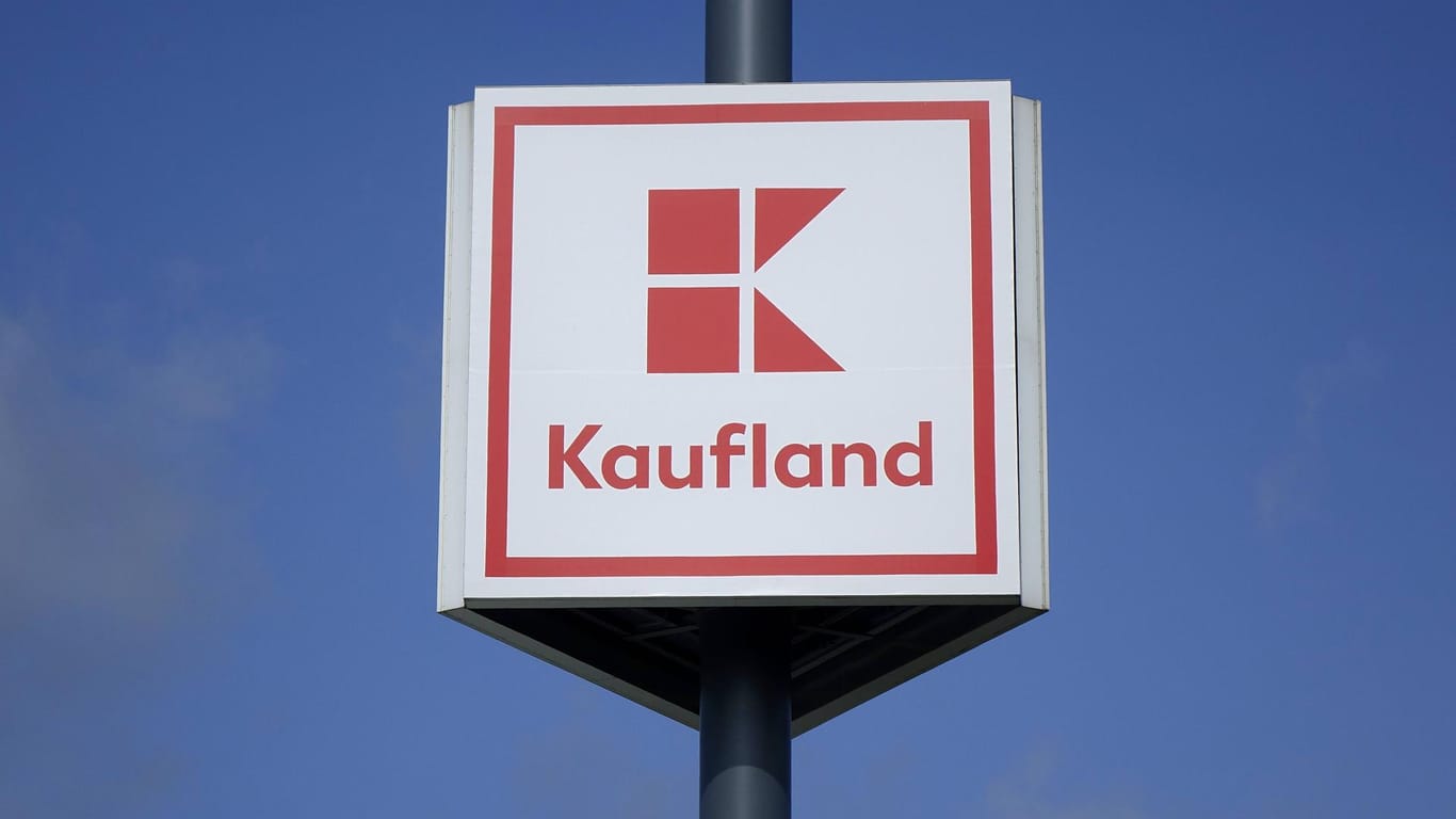 Logo von Kaufland: Das zurückgerufene Putenhacksteak wurde deutschlandweit in den Filialen angeboten.