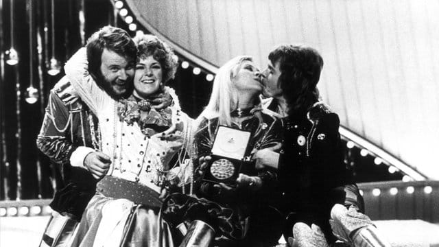 Nach dem Eurovisions-Sieg 1974: Benny Andersson, Anni-Frid Lyngstad, Agnetha Fältskog und Björn Ulvaeus (v.