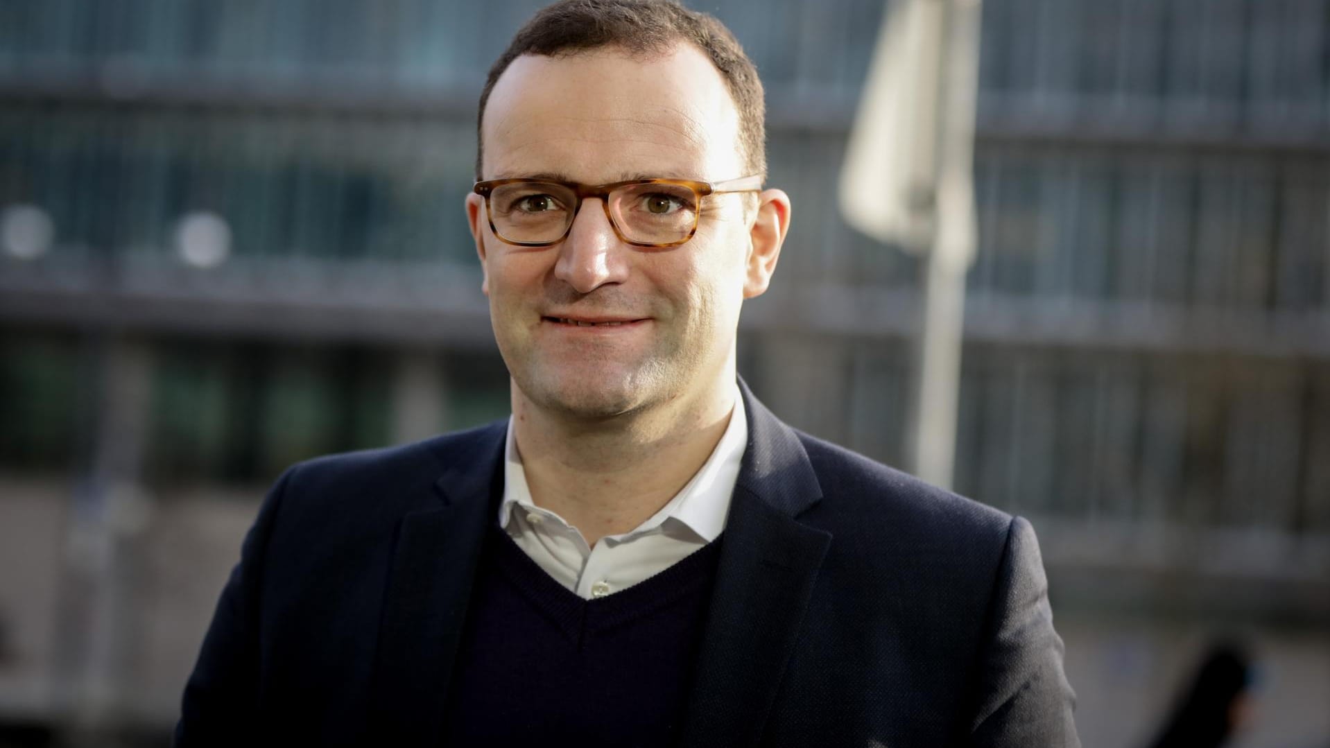 Gesundheitsminister Jens Spahn trifft sich am Samstag zu einem Gespräch mit Hartz-IV-Empfängerin Sandra Schlensog. Sie hatte mit einer Online-Petition bundesweit für Schlagzeilen gesorgt.