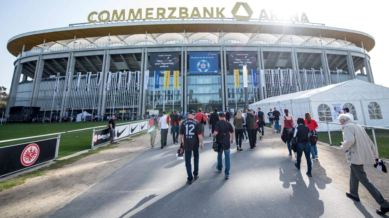 Die Commerzbank-Arena in Frankfurt: In den Wasser-Leitungen des Stadions gibt es immer wieder Probleme mit Krankheitserregern.