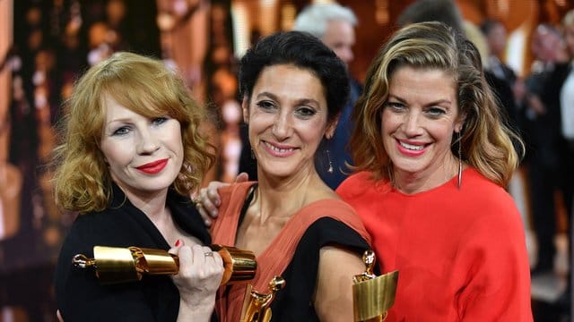 "3 Tage in Quiberon" - 3 Preisträgerinnen: Birgit Minichmayr (l-r), Emily Atef und Marie Bäumer.