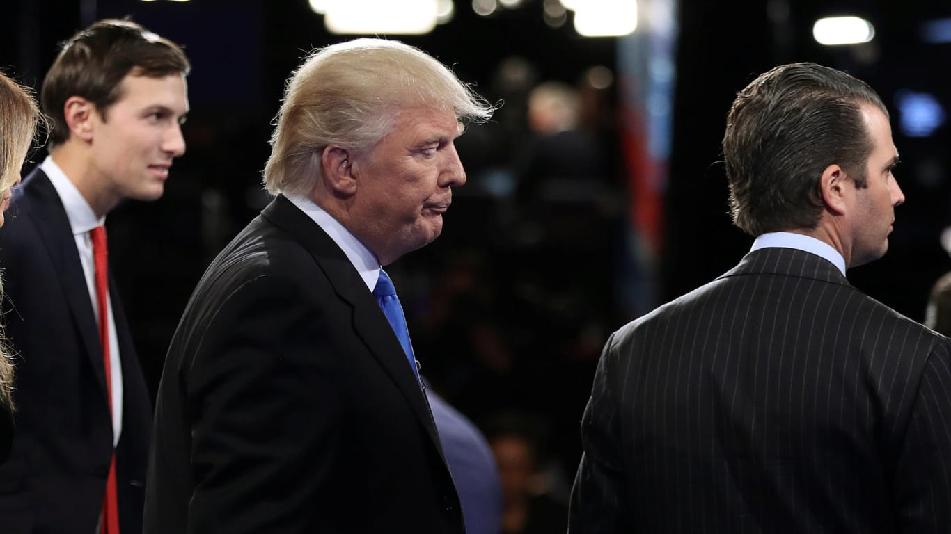 Jared Kushner, Donald Trump und Donald Trump Jr.: Trumps Sohn und Schwiegersohn waren bei dem umstrittenen Treffen anwesend.