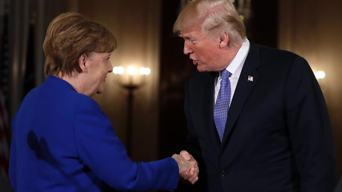 Angela Merkel und Donald Trump bei der Pressekonferenz: Sie haben sich Mühe gegeben.