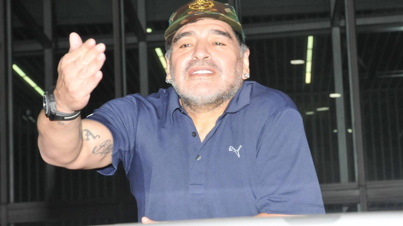 Diego Maradona, hier bei einem besuch in Indien. Seine Trainerkarriere ist nicht von Erfolg gekrönt.