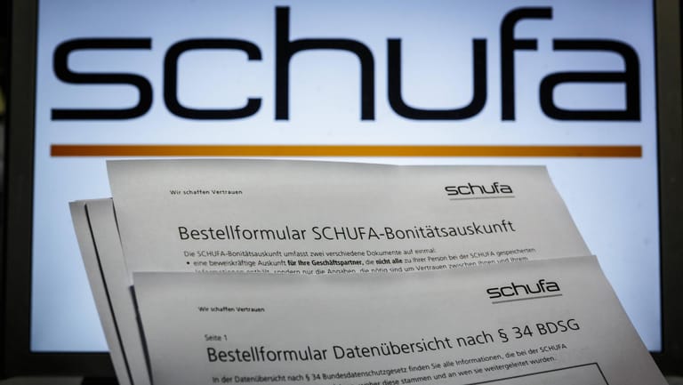 Schufa-Bestellformulare: Datenschützer prüft Klage