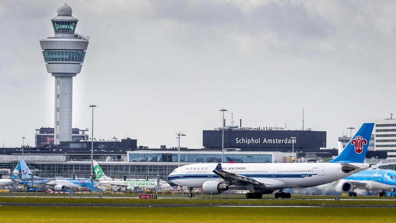 Flughafen Schiphol in Amsterdam: Nach dem Stromausfall in der niederländischen Hauptstadt hatten viele Flüge Verspätung.
