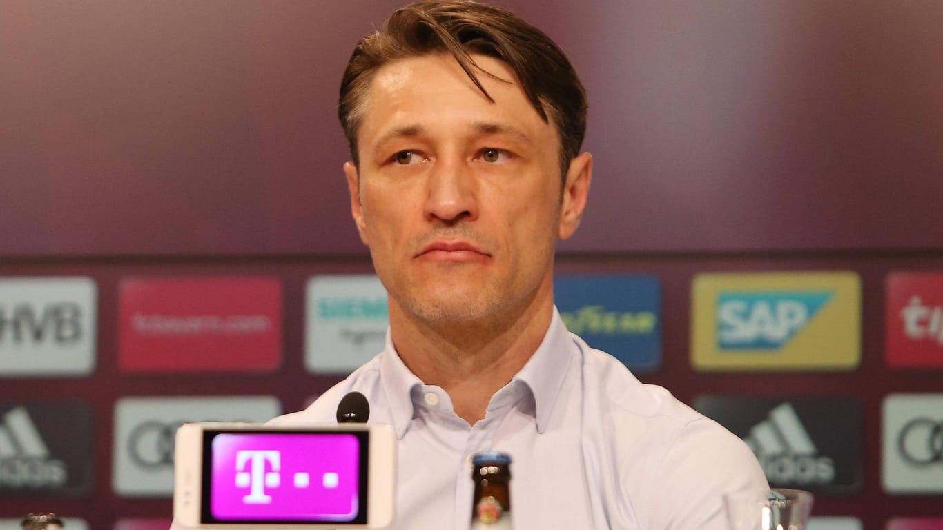 Ungehalten: Eintracht-Trainer Niko Kovac auf der Pressekonferenz nach dem 1:4 in München.