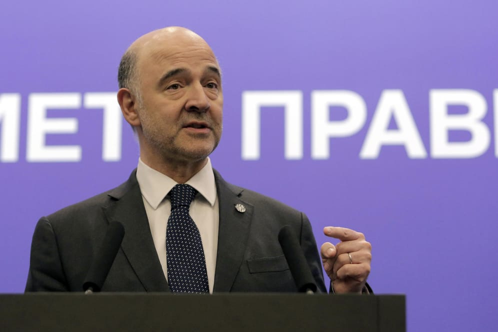 EU-Wirtschaftskommissar Pierre Moscovici spricht bei dem Informellen Treffen der EU-Finanzminister sowie der Euro-Finanzminister: EU-Finanzminister uneins über härtere Steuerregeln für Digital-Riesen.
