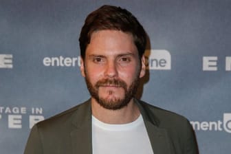 Daniel Brühl spielt einen Entführer in "7 Tage in Entebbe".