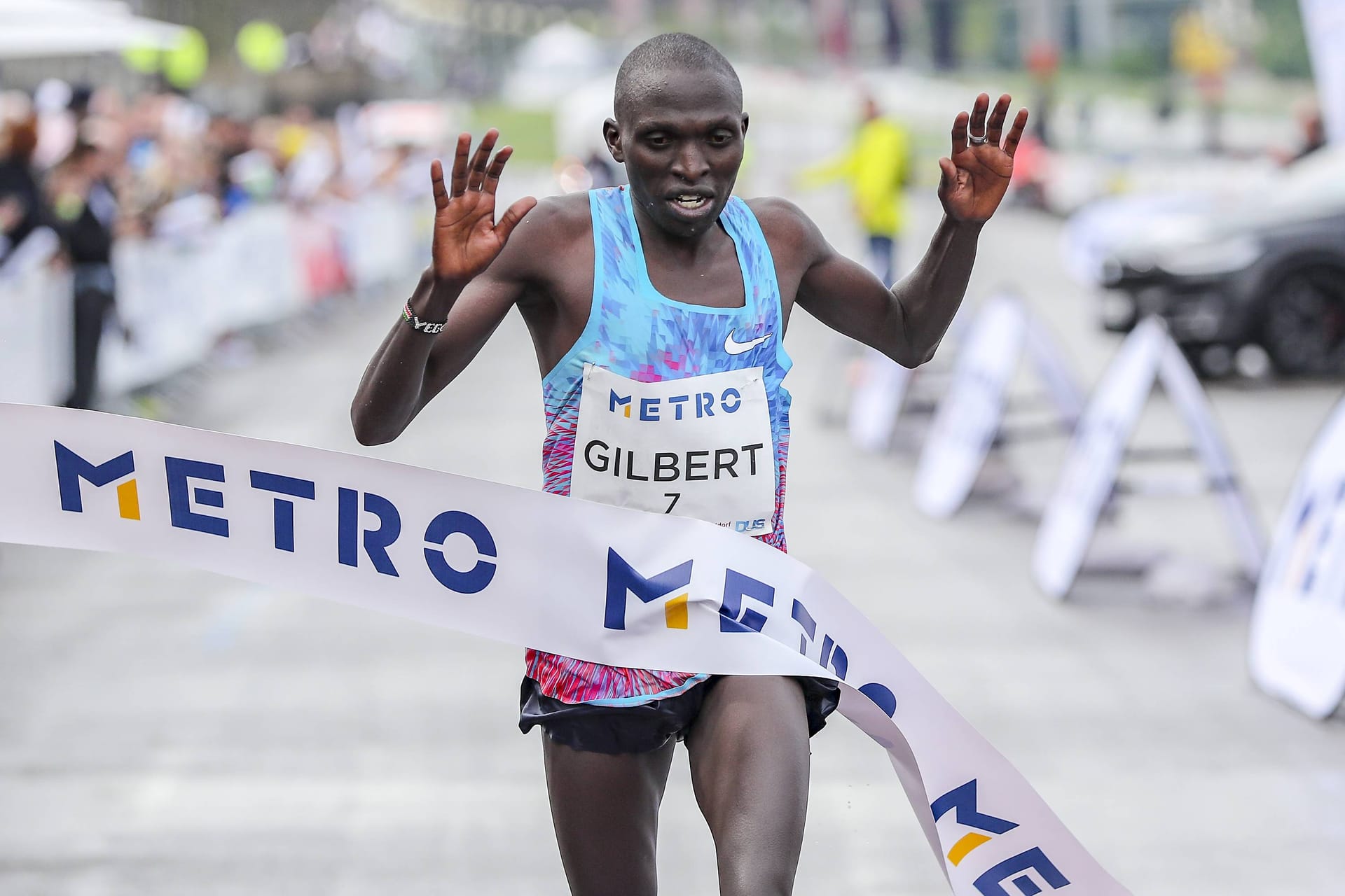 Für rund 43 Kilometer brauchte der Kenianer Gilbert Yegon 2 Stunden, 13 Minuten und 54 Sekunden.