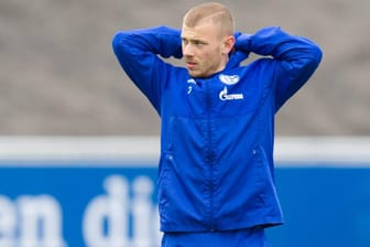 Meyer im Training auf Schalke: Der 22-Jährige wird kein einziges Spiel mehr für die Königsblauen bestreiten.