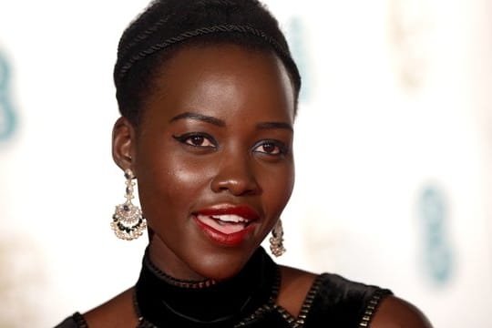 Lupita Nyong'o soll um die Rolle einer knallharten Killerin verhandeln.