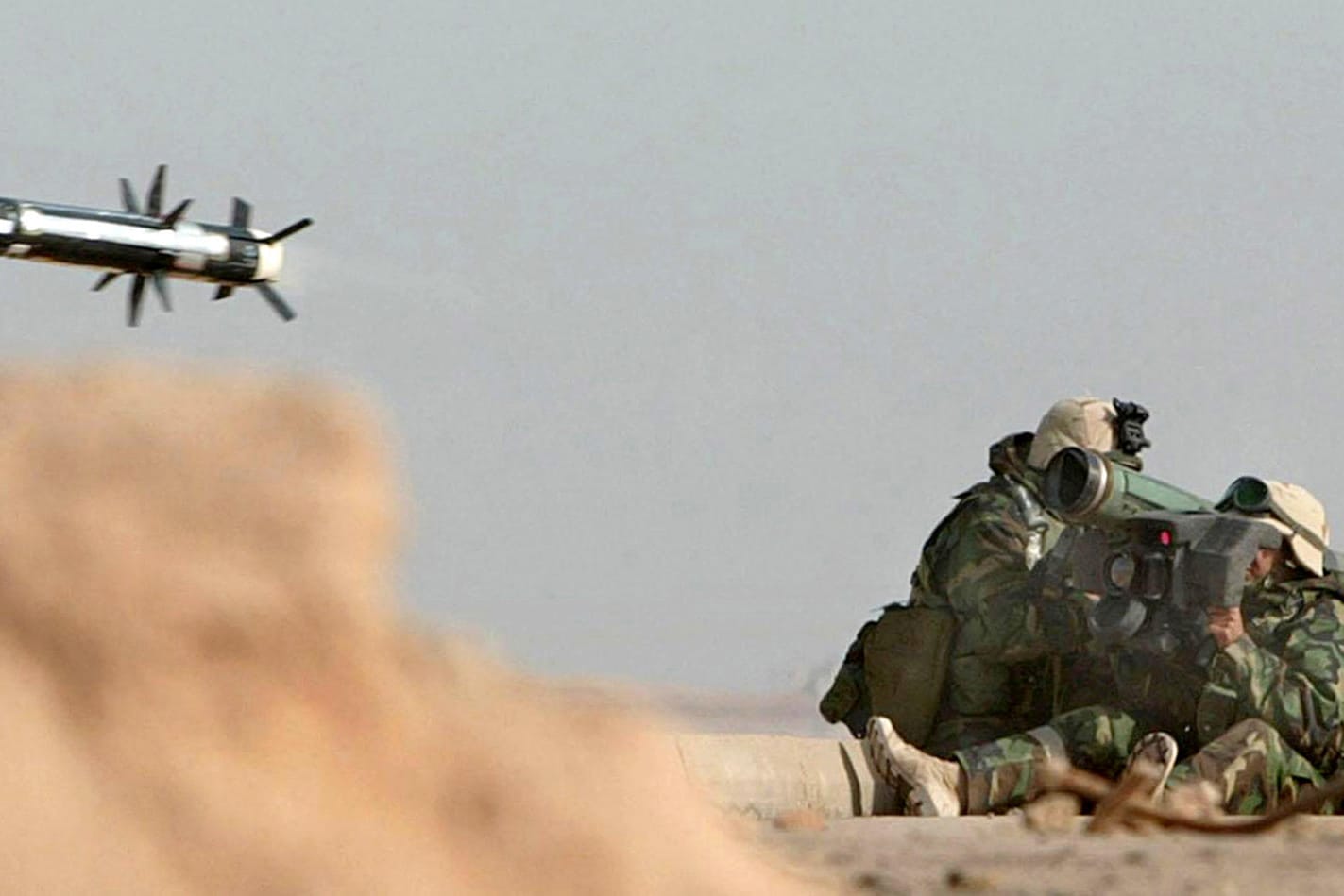 US Marines feuer eine Rakete des Panzerabwehrsystems "Javelin" ab: Poroschenko bestätigt US-Waffenlieferung an die Ukraine.