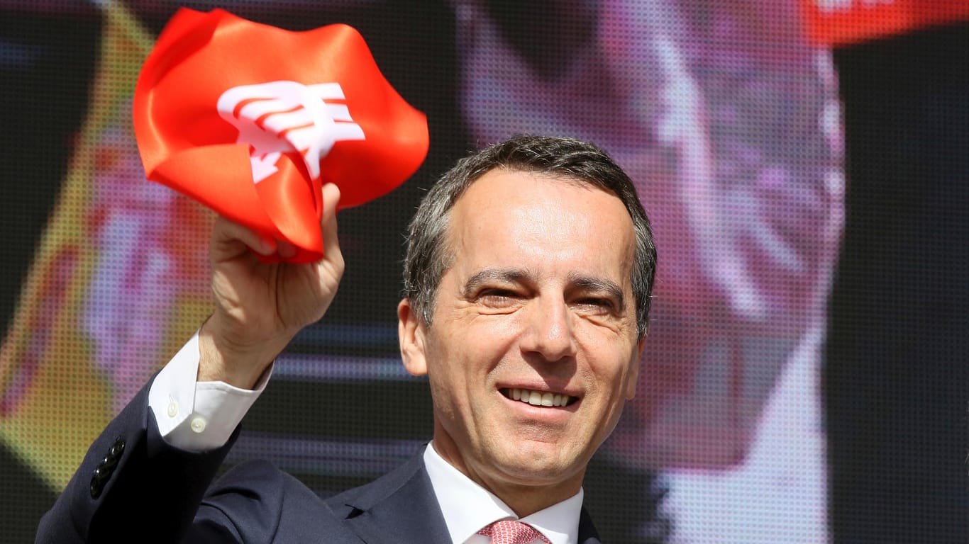 SPÖ-Chef Kern winkt mit einem roten Tuch: Der Ex-Kanzler übte scharfe Kritik an der Regierung.