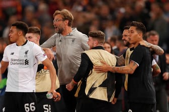 AS Roma - FC Liverpool: Liverpools Trainer Jürgen Klopp feiert mit seiner Mannschaft den Einzug ins Finale.