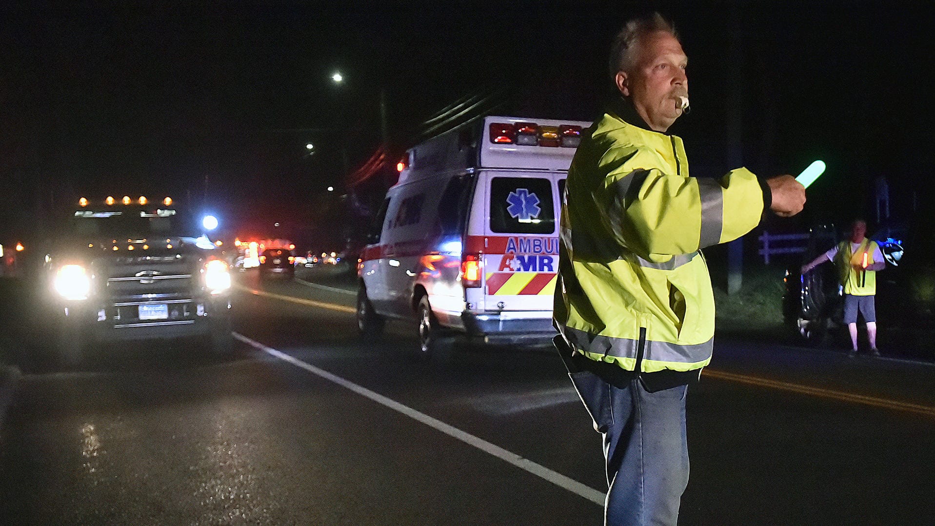 Einsatzpersonal in Connecticut: Ein Mann nahm seine Frau als Geisel. Einsatzpersonal in Connecticut: Ein Mann nahm seine Frau als Geisel.