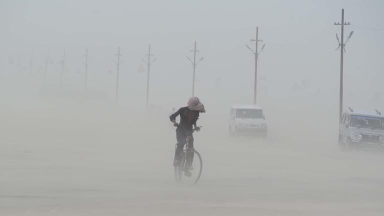 Sandsturm in Indien (Archiv): Im Norden des Landes verwüsteten schwere Unwetter mehrere Regionen.