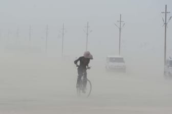 Sandsturm in Indien (Archiv): Im Norden des Landes verwüsteten schwere Unwetter mehrere Regionen.